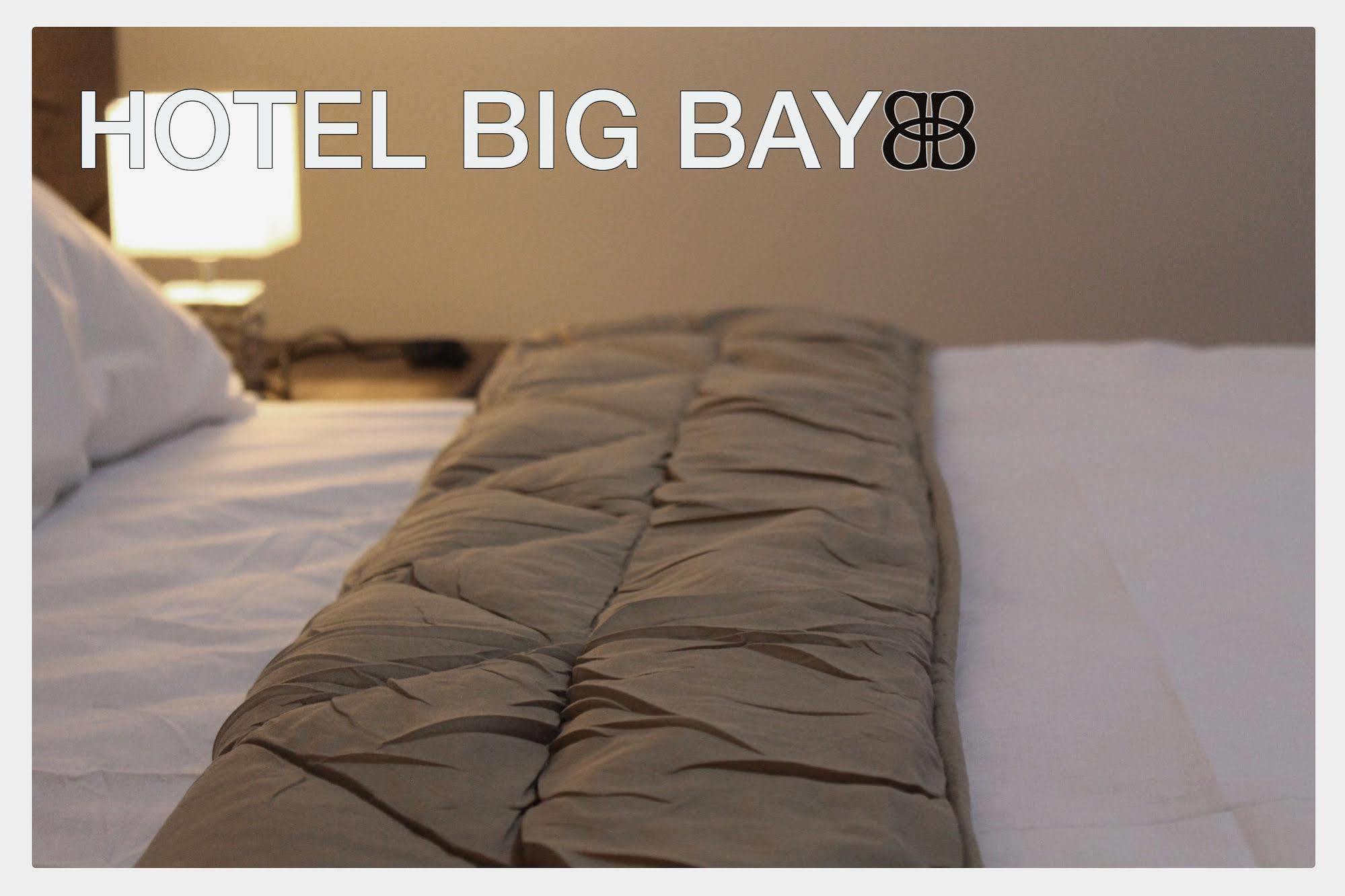 Big Bay Hotel ティビリシ エクステリア 写真